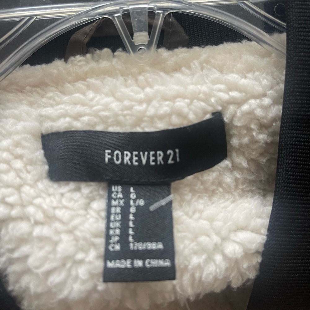 Bomber jacket - Picture 5 of 9